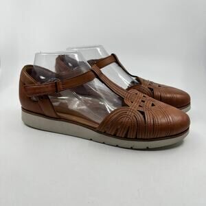 Cobb Hill Sandals WMNS 10 Brown Leather T Strap Comfort Flats Casual Minimalist
